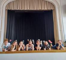 4.08DOM NARODOWY (18 C).